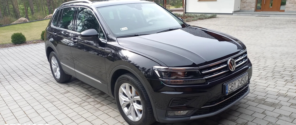 Volkswagen Tiguan cena 102000 przebieg: 120000, rok produkcji 2018 z Bytów małe 92